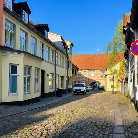 Fewo1846 - Kapitaenskoje - Zentral Gelegene Altbauwohnung Direkt Am Hafen *